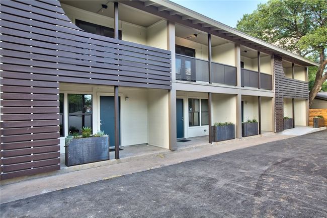 APT-117 - 924 E 51 St St, Townhouse with 1 bedrooms, 1 bathrooms and 1 parking in Austin TX | Image 39