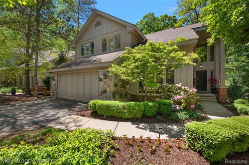 4872 Cliffside Drive, West Bloomfield Charter Township, MI, 48323 | Card Image