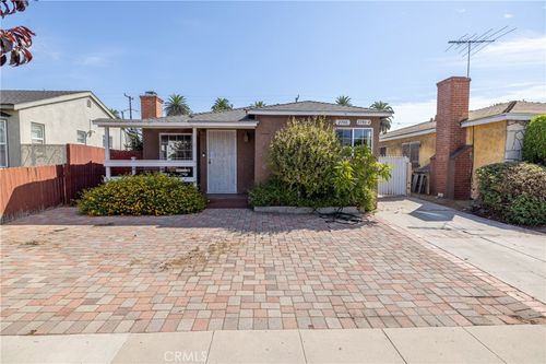 2740 Easy Ave, Long Beach, CA, 90810-4124 | Card Image