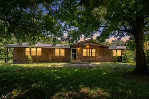 1227 Holmes Rd, Lebanon, IN, 46052-9676 | Card Image