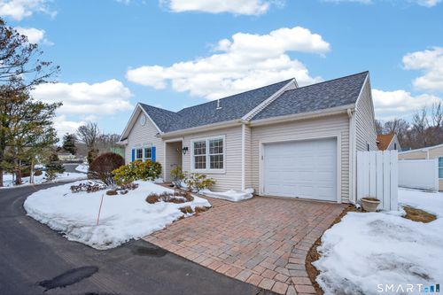 16-16 Silverbrook Ln, Clinton, CT, 06413-1707 | Card Image