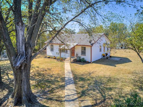 28356 W Highway 16, Bristow, OK, 74010-4253 | Card Image