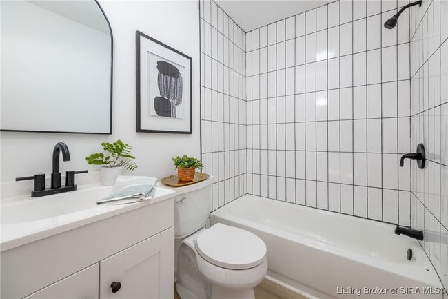 429 S Sycamore St, Home with 3 bedrooms, 2 bathrooms and null parking in Paoli IN | Image 18
