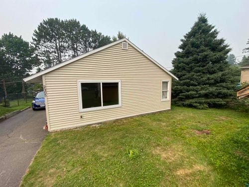 2305 Pershing St, Duluth, MN, 55811 | Card Image