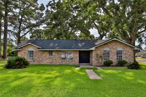 908 Loggins Dr, West Columbia, TX, 77486-3846 | Card Image
