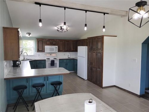 21814 Mclouth Rd, Mc Louth, KS, 66054-3054 | Card Image