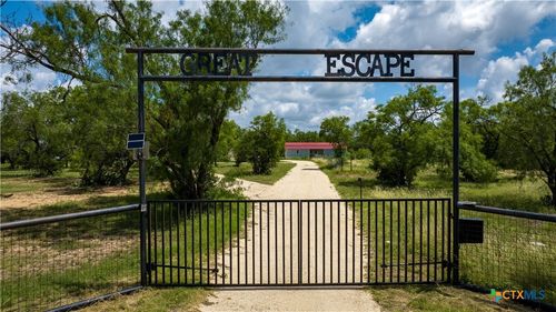 1231 B And R Rd, Vanderpool, TX, 78885 | Card Image