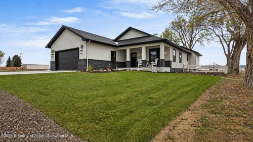 67190 Sunnyside Rd, Montrose, CO, 81401-7444 | Card Image