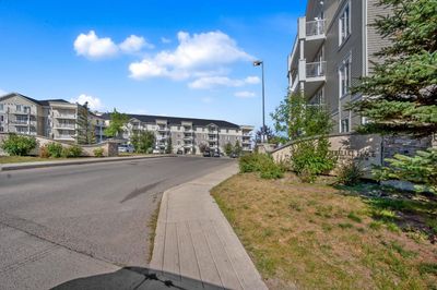 1315 - 1140 Taradale Dr Ne, Condo with 2 bedrooms, 2 bathrooms and 1 parking in Calgary AB | Image 3