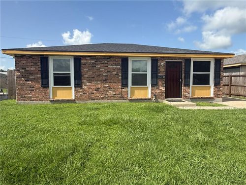 89 Marie Dr, Avondale, LA, 70094-2953 | Card Image