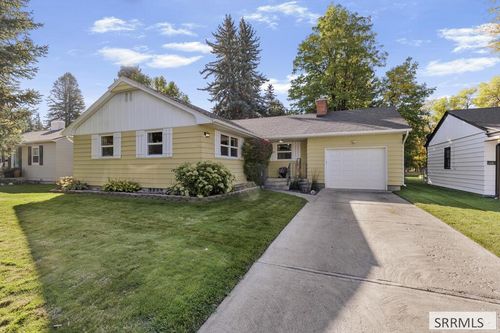 215 Tautphaus Dr, Idaho Falls, ID, 83402-4501 | Card Image