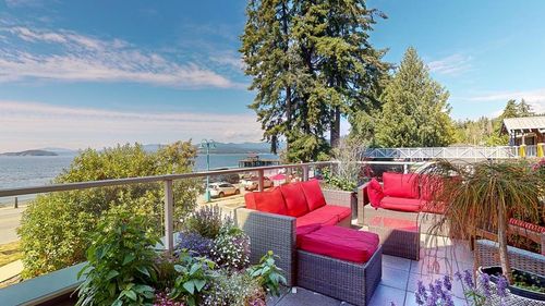 222-5160 Davis Bay Rd, Sechelt, BC, V7Z0H3 | Card Image