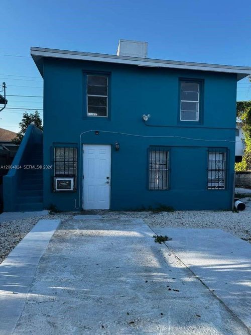 3-1121 Nw 40th St, Miami, FL, 33127-2727 | Card Image