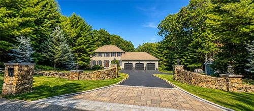 8 Aster Ln, Hope, RI, 02831-1554 | Card Image
