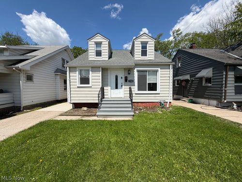 17409 Mapleboro Ave, Maple Heights, OH, 44137-2632 | Card Image