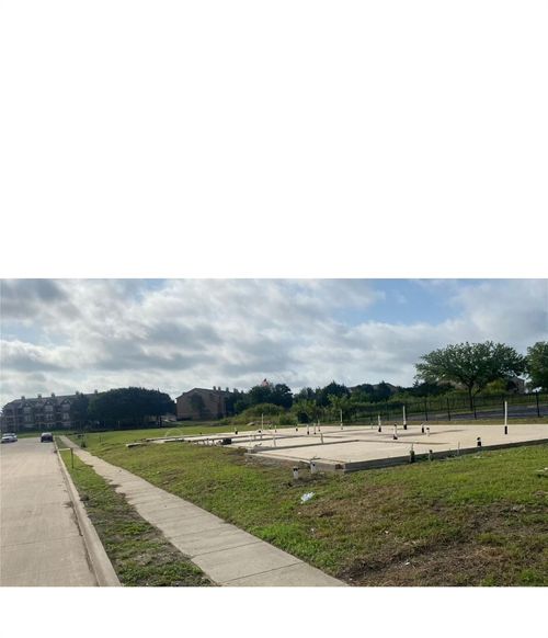 1230 Alisa Ln, Arlington, TX, 76014-3809 | Card Image