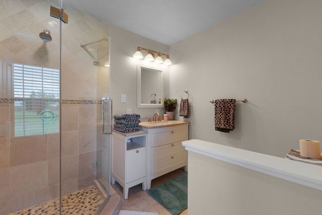 Bath off mud room | Image 18