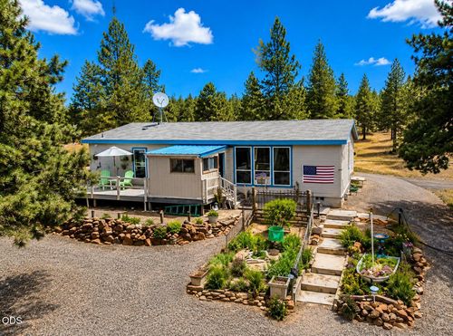 7872 Se Thompson Ct, Prineville, OR, 97754-8766 | Card Image