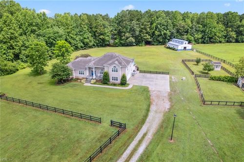 7576 Sadler Rd, Wakefield, VA, 23888-2112 | Card Image