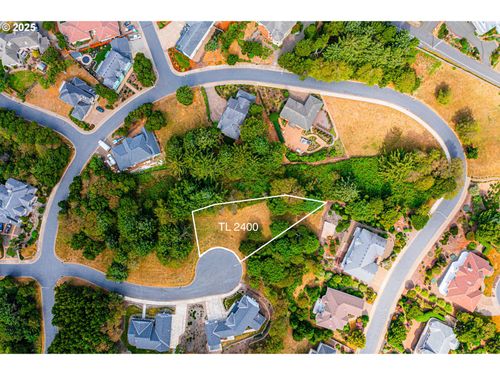 27-1865 Ne 27th Dr, Lincoln City, OR, 97367-4444 | Card Image