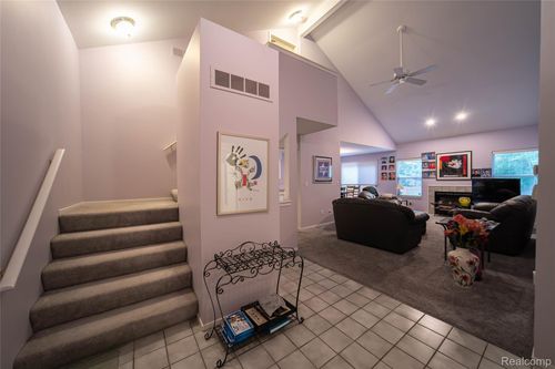 2090 Pleasant Dr, Commerce Township, MI, 48390-3967 | Card Image