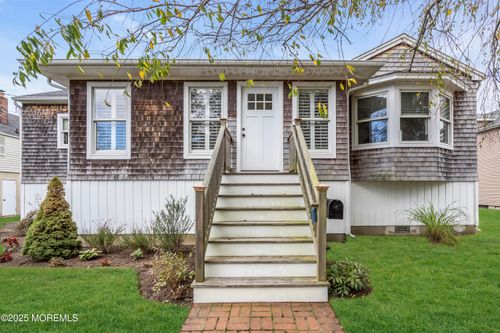 204 Curtis Ave, Point Pleasant Beach, NJ, 08742 | Card Image