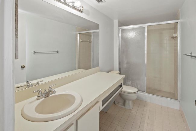 APT-101 - 2230 N Cypress Bend Dr, Condo with 2 bedrooms, 2 bathrooms and null parking in Pompano Beach FL | Image 18