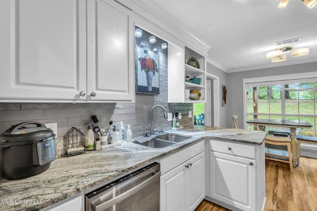10-web-or-mls-Bradley Bianca 3007 Cross | Image 8
