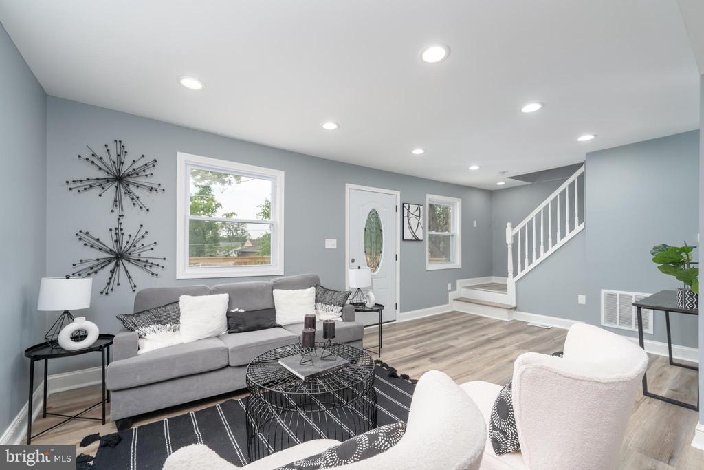 35th St, Rosedale, MD 21237