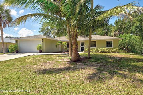 280 Pelican Dr, Melbourne Beach, FL, 32951-3737 | Card Image