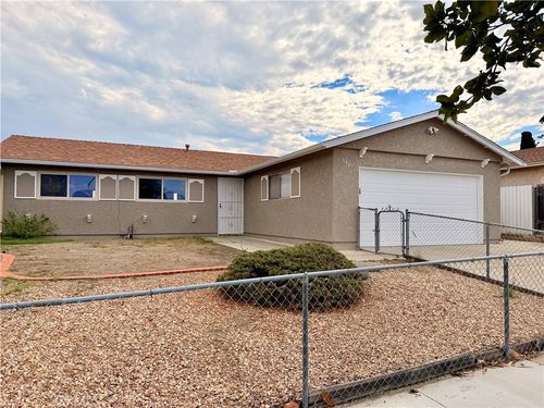 648 Flora Dr, Oceanside, CA, 92057-3627 | Card Image