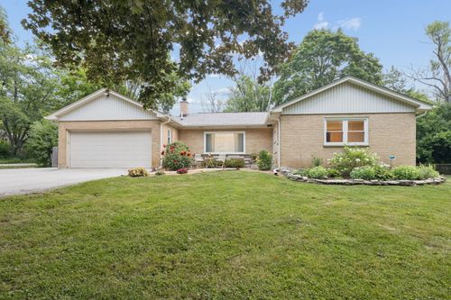 8165 Clarendon Hills Rd, Willowbrook, IL, 60527-2501 | Card Image