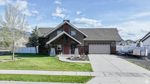 9 W Cedar Ln, Franklin, ID, 83237-5203 | Card Image