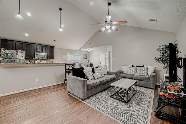 28519 Oakden Ct, House other with 4 bedrooms, 2 bathrooms and 2 parking in Huffman TX | Image 12