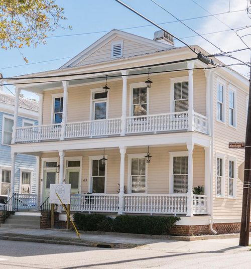 63 Montagu St, Charleston, SC, 29401-6218 | Card Image