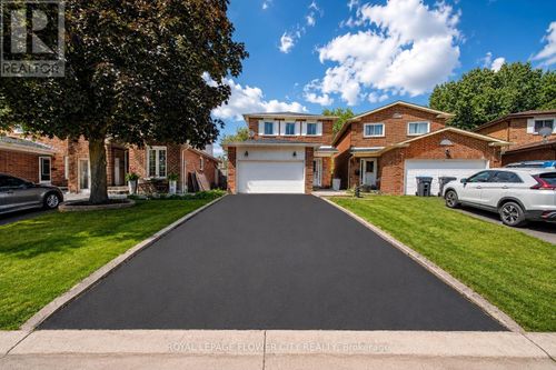 6 Crenshaw Crt, Brampton, ON, L6Z1W9 | Card Image