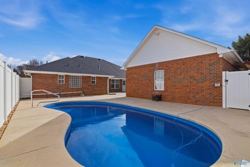 136 Antique Rose Dr, Madison, AL, 35758-7896 | Card Image