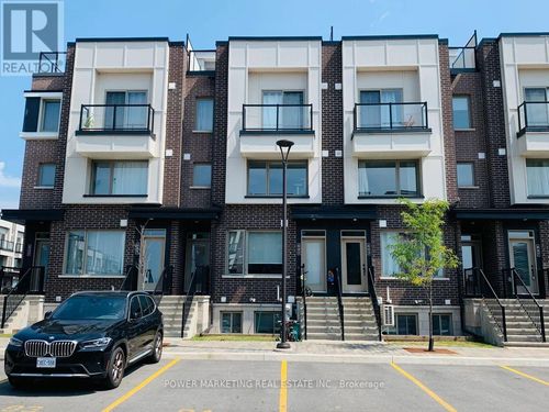 641 Makwa Pvt, Ottawa, ON, K1K5A3 | Card Image