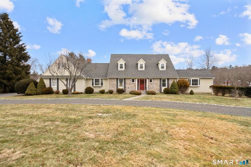 84 Munson Rd, Middlebury, CT, 06762-1319 | Card Image