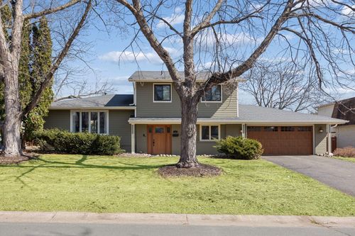 7221 Cornelia Dr, Edina, MN, 55435-4159 | Card Image