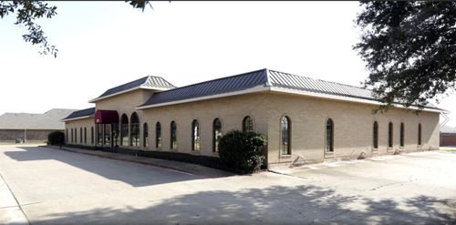 2717 Osler Dr, Grand Prairie, TX, 75051-1069 | Card Image