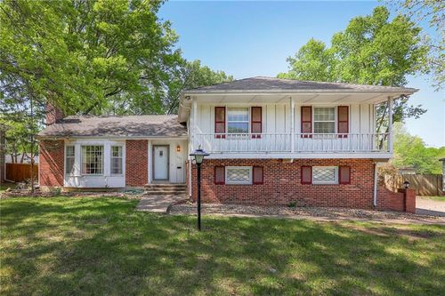 406 W 109th St, Kansas City, MO, 64114-4910 | Card Image