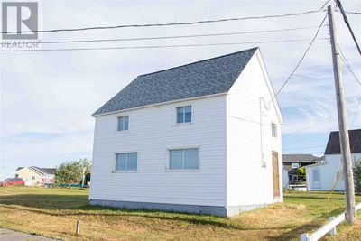 95 Cape Shore Rd, House other with 2 bedrooms, 1 bathrooms and null parking in Bonavista NL | Image 1