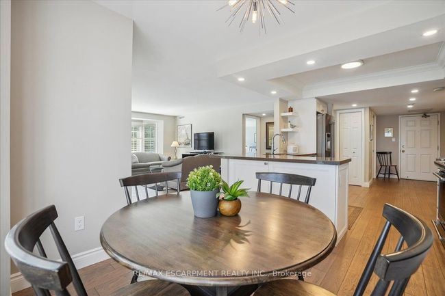 202C - 216 Plains Rd W, Condo with 2 bedrooms, 2 bathrooms and null parking in Burlington ON | Image 23