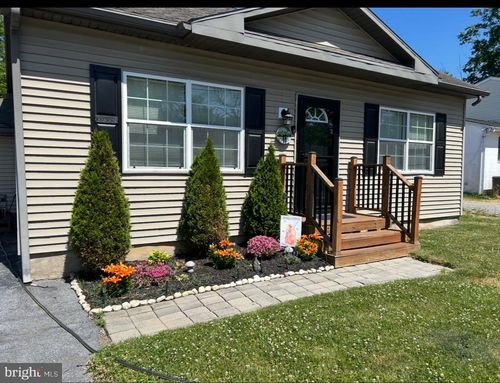 10 School Ln, READING, PA, 19606-9364 | Card Image