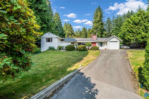 410 Hadden Dr, West Vancouver, BC, V7S1E9 | Card Image