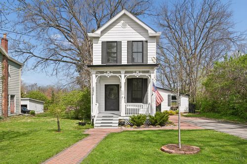 24 E Sharon Rd, Cincinnati, OH, 45246 | Card Image