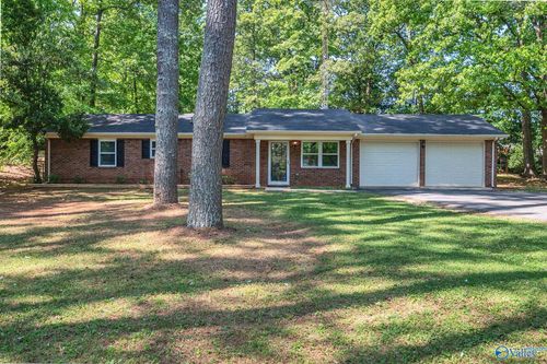 132 Dexter Cir, Madison, AL, 35757-8005 | Card Image
