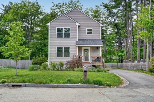 94 Tucker Ave, Portland, ME, 04103-1410 | Card Image