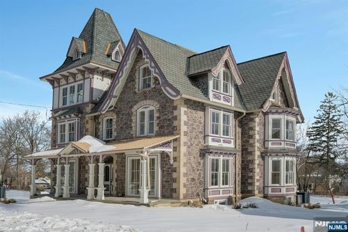 49 Park Ave, Madison, NJ, 07940-1517 | Card Image